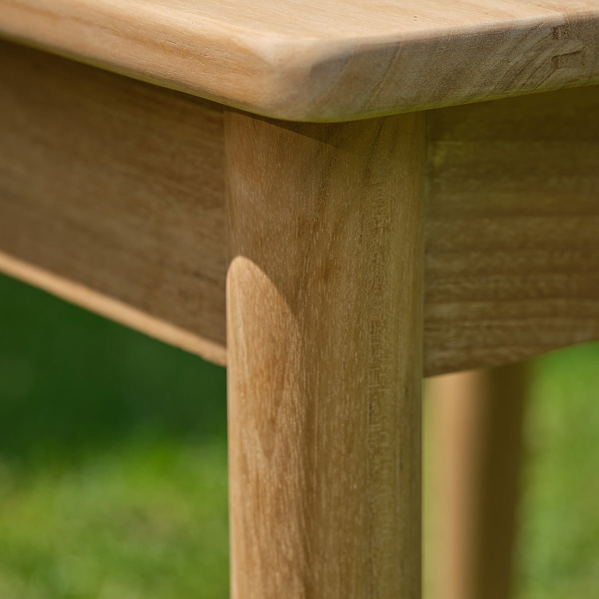 Table d'appoint de jardin en teck massif CALVI naturel, BERAH GETAH
