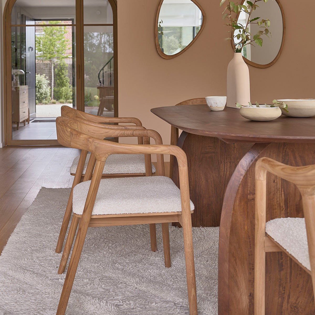 Lot de 2 chaises en teck massif et bouclette  AMBRE ecru, BERAH GETAH