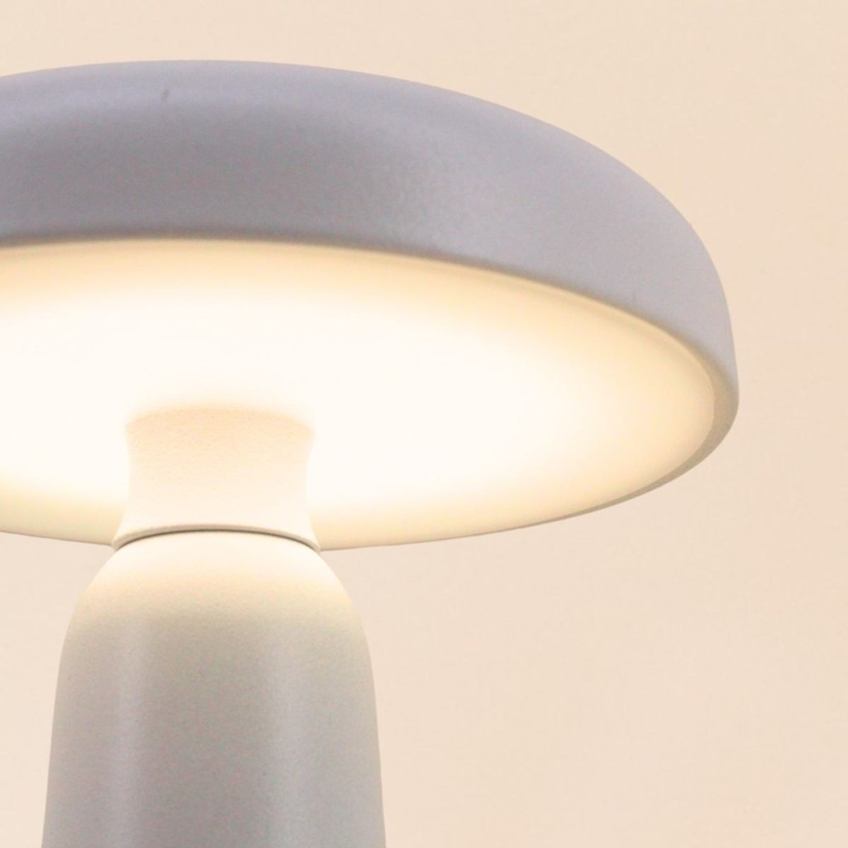Lampe USB tactile champignon 23cm blanc, ORNAMI