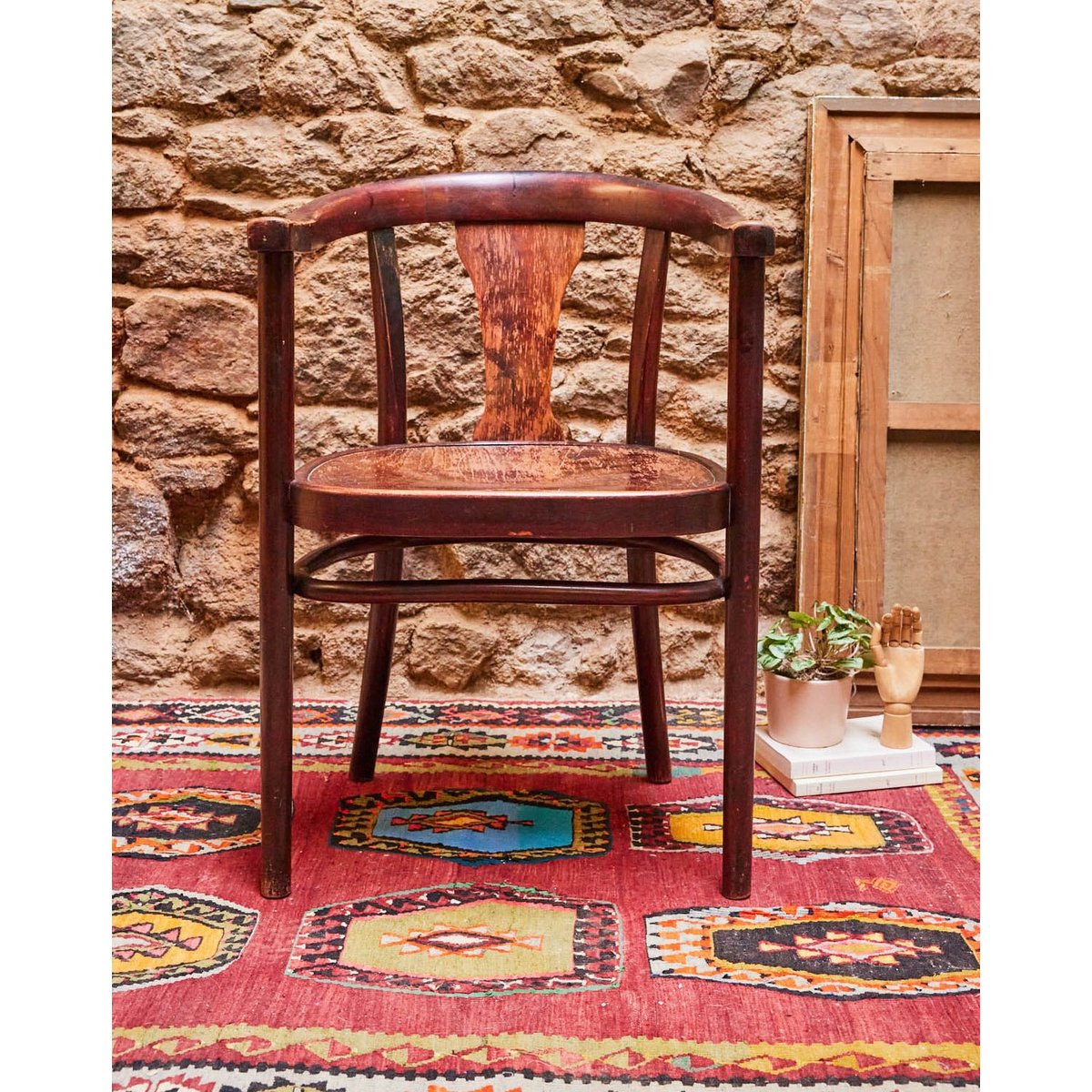 Fauteuil en bois Thonet Ernest N°811 - Bon état bois foncé, DEBONGOUT