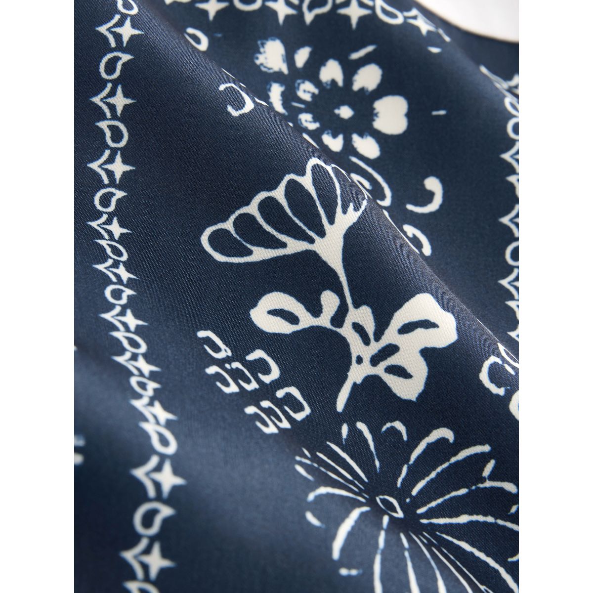 T-shirt imprimé bandana à manches courtes blanc/bleu marine, NEXT