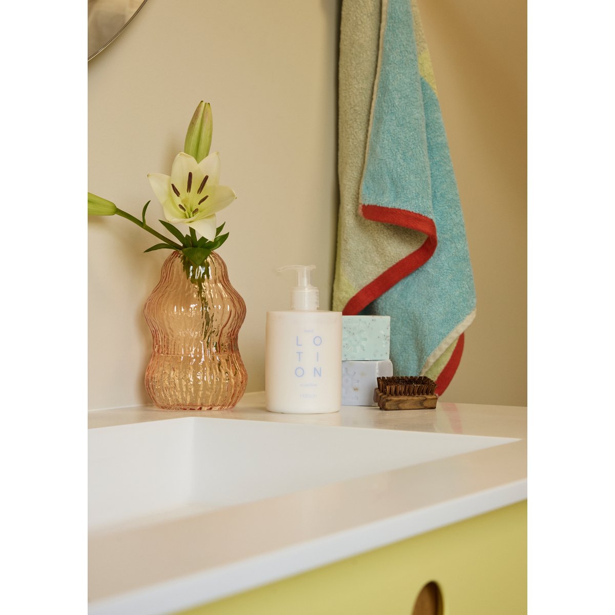 Vase en verre FUYU orange, HUBSCH