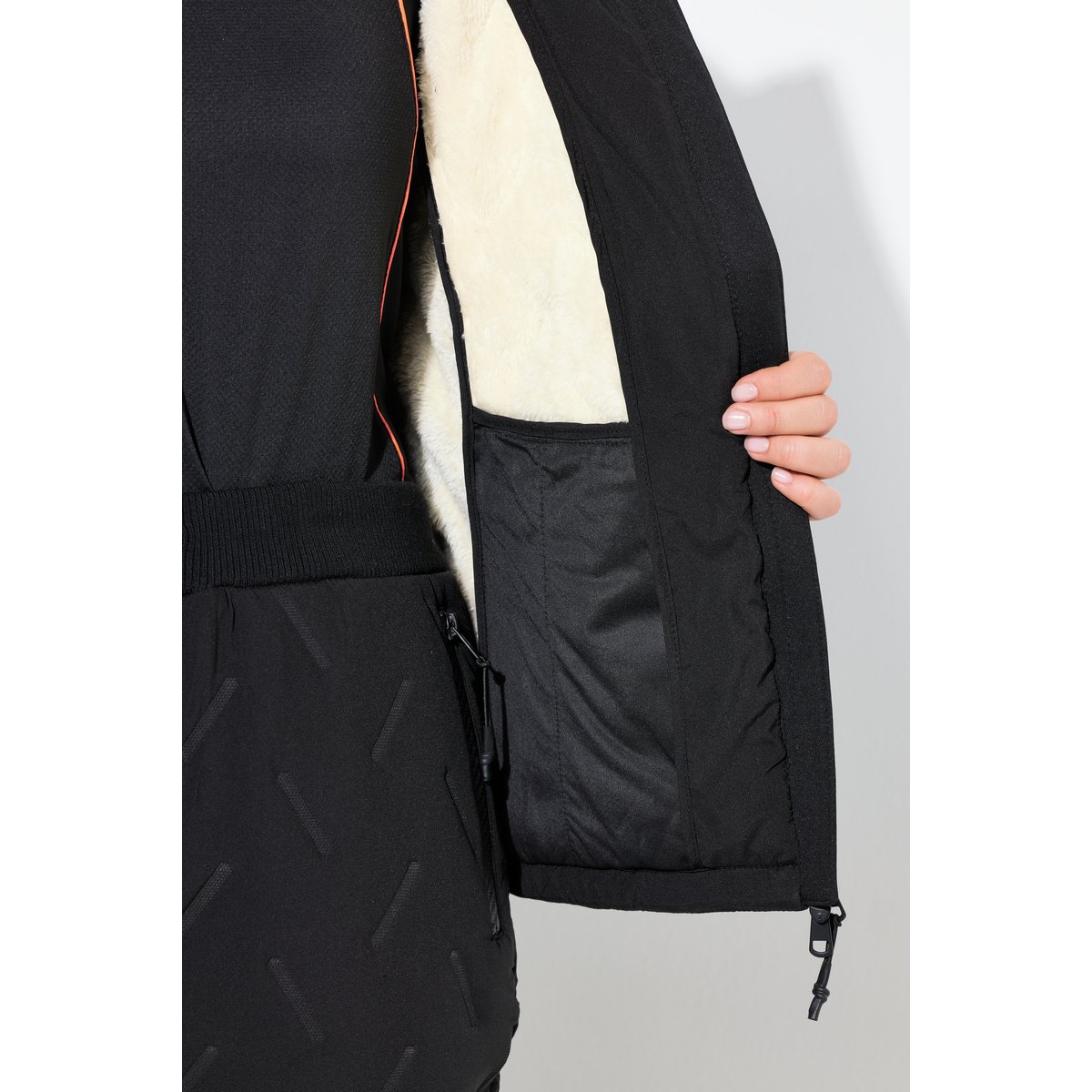 Doudoune Softshell HYPRAR à capuche noir, ULLA POPKEN