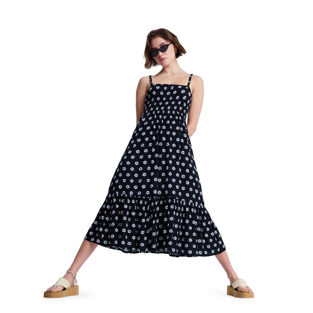Robe à bretelles SUNRISE COASTLINE PRINTED. noir anthracite hibiscus dots, ROXY