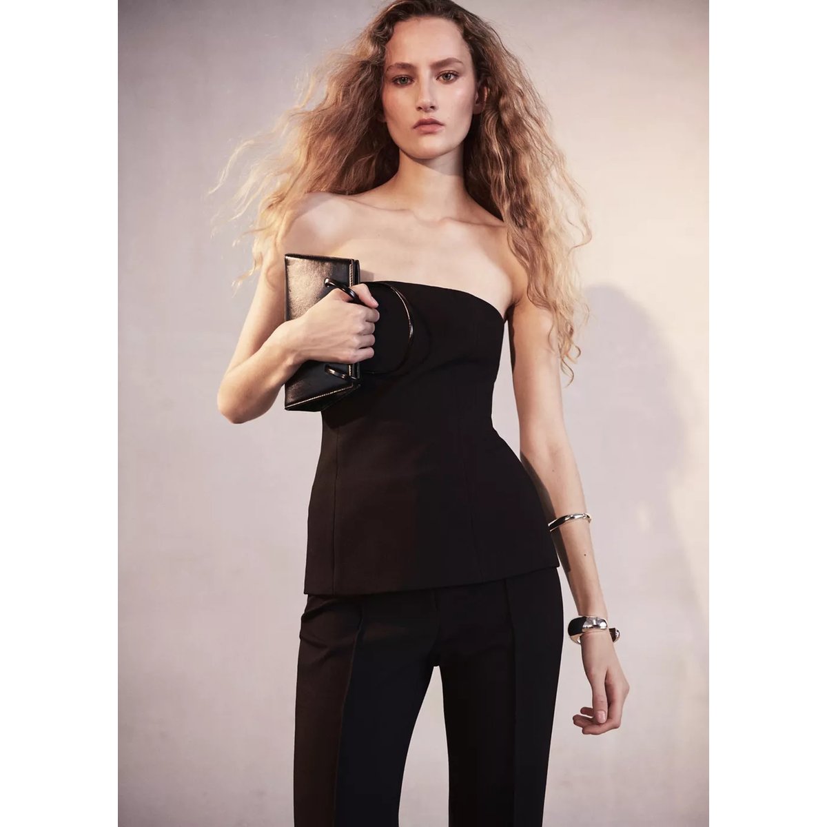 Pantalon ajusté taille mi-haute noir, MANGO