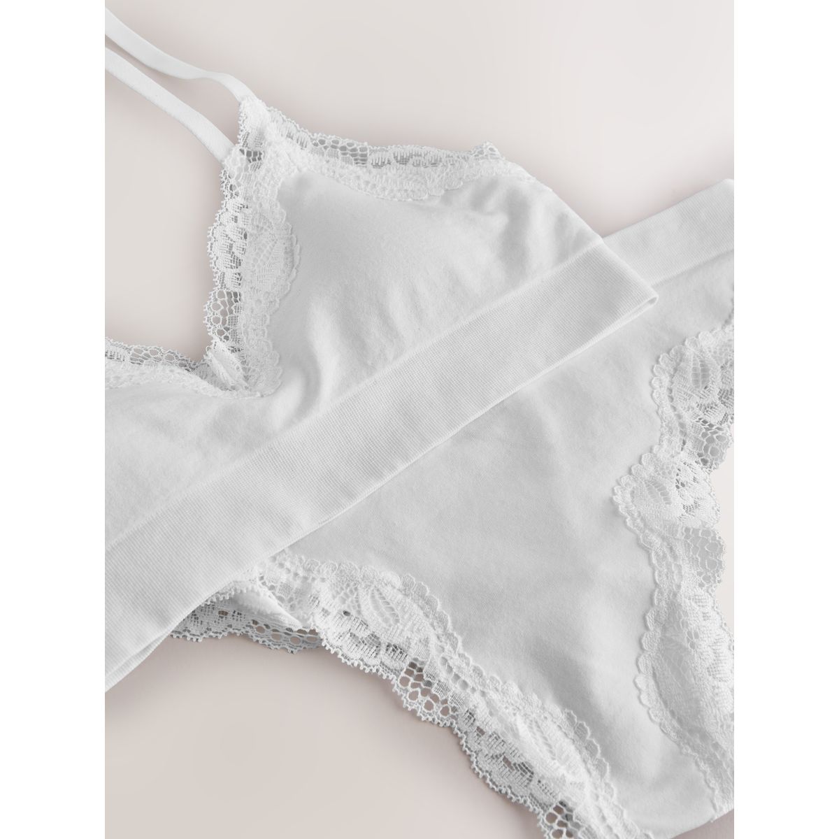 Brassière tanga sans couture dentelle blanc, NEXT