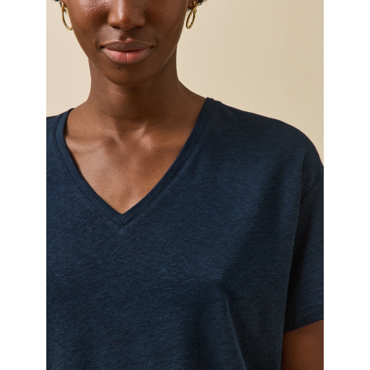 T-shirt col V  lin et viscose encre, CYRILLUS