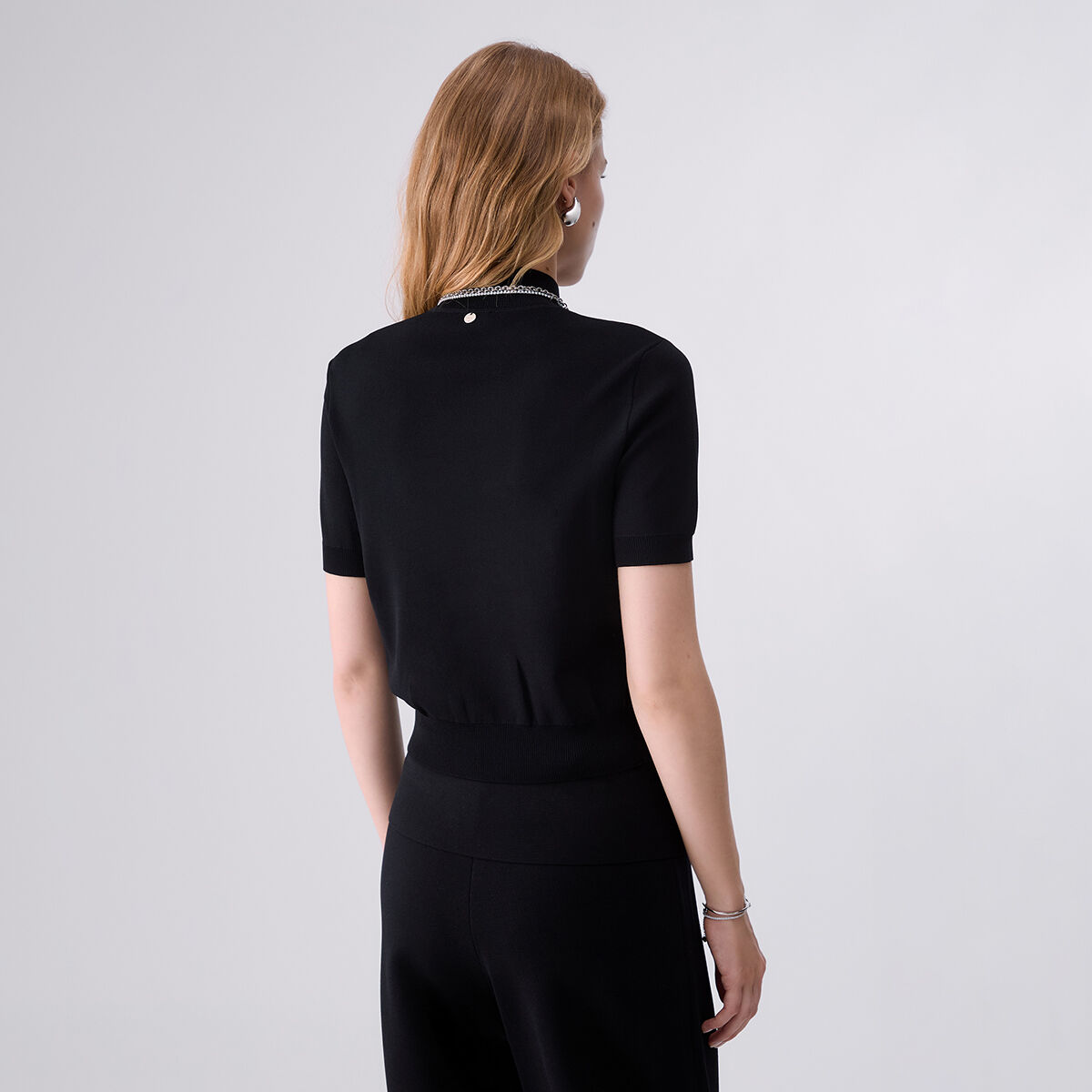 Pull à col camionneur avec découpes et perles noir, LIU JO