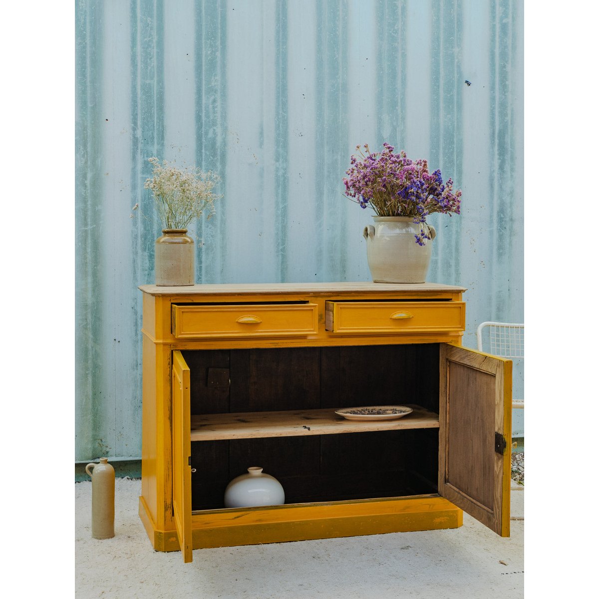 Buffet en bois jaune moutarde Gilbert N°1908 - Bon état bois clair, DEBONGOUT
