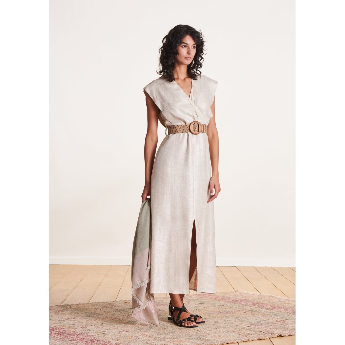 Robe mi-longue cache-cœur irisé en lin foiled greige, LA FEE MARABOUTEE