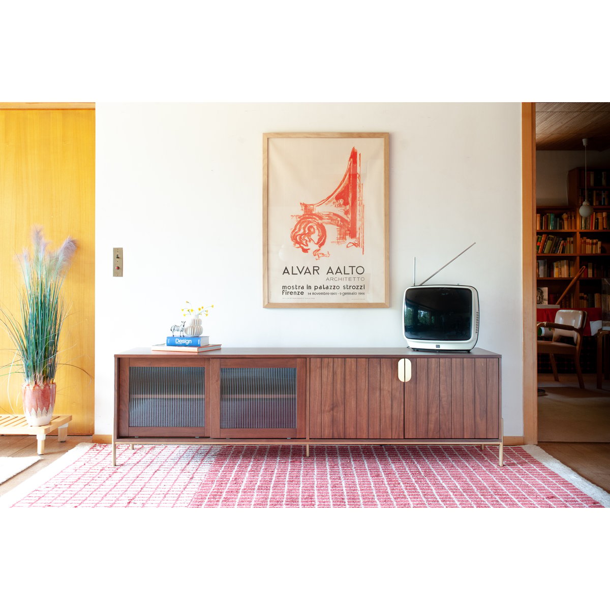 Meuble TV en noyer plaqué AURORA bois foncé, PRODUIT INTERIEUR BRUT