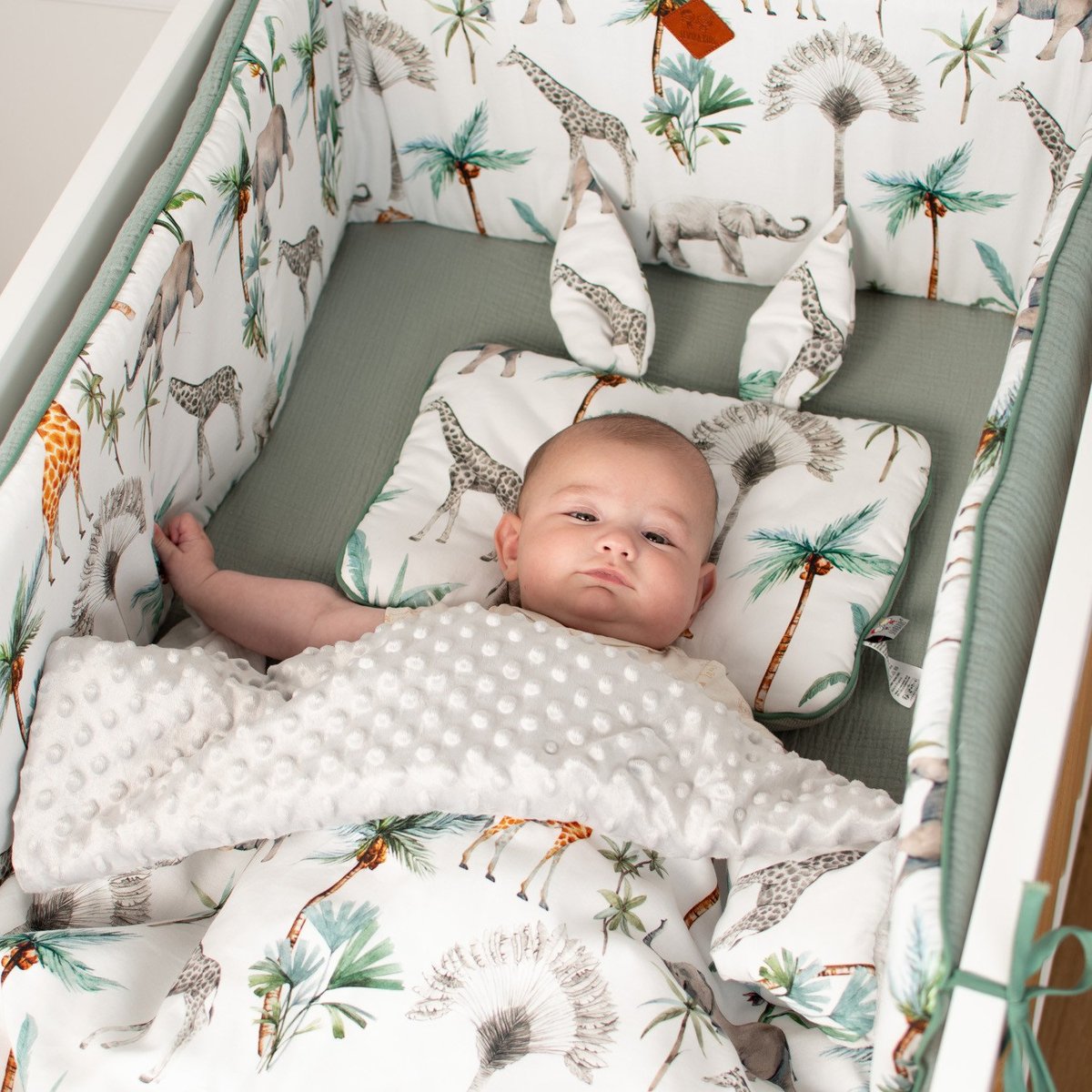 Oreiller plat coussin réversible lapin NÉO VINTAGE safari, vert, gris, blanc, SEVIRA KIDS