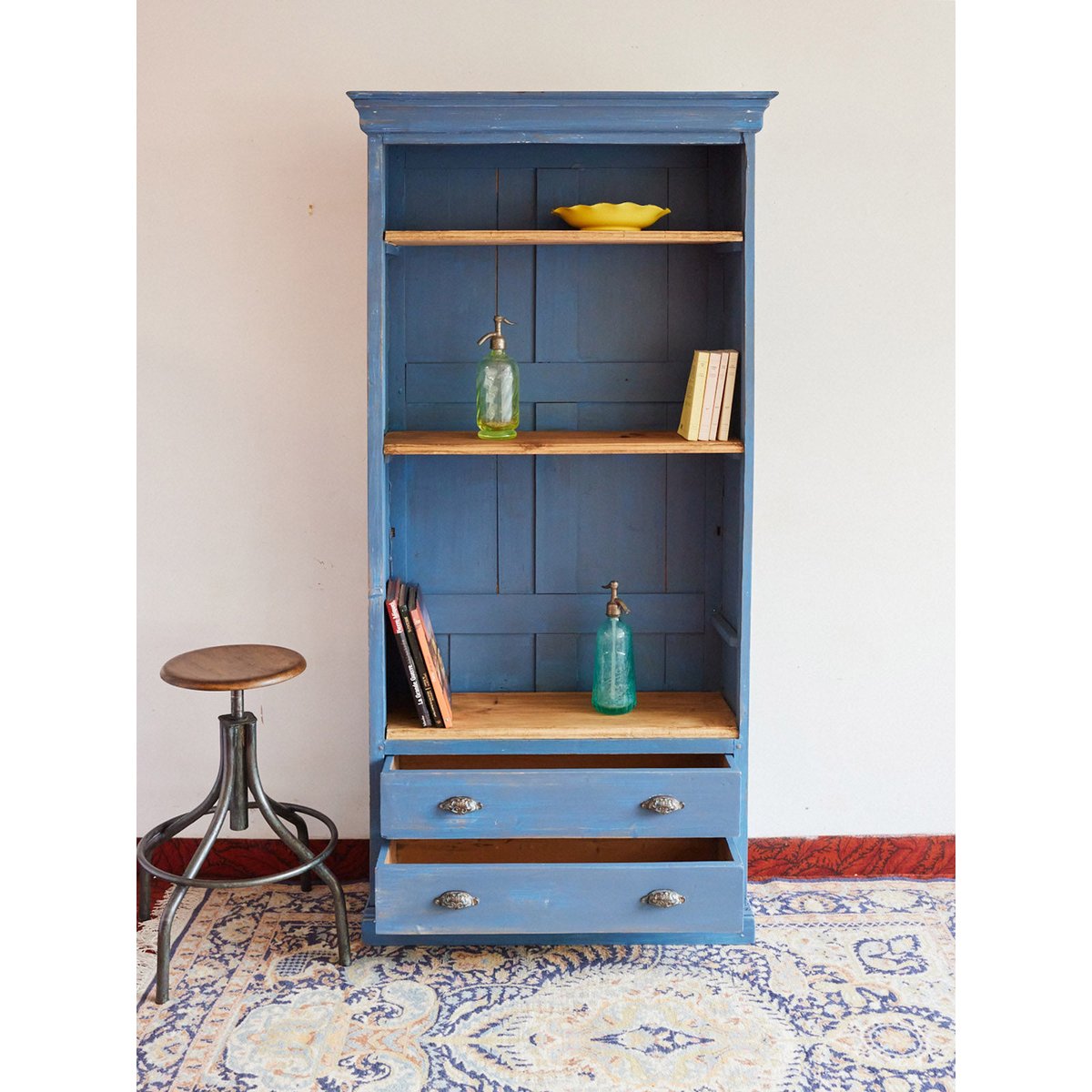 Grande bibliothèque en bois Madeleine N°753 - Bon état bleu, DEBONGOUT