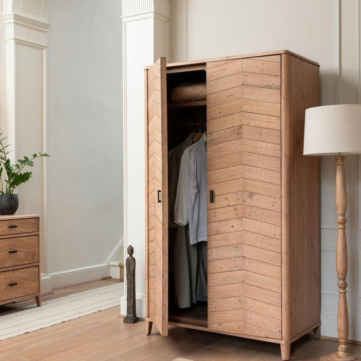 Armoire penderie en bois recyclé FSC HANOI bois naturel, PIER IMPORT