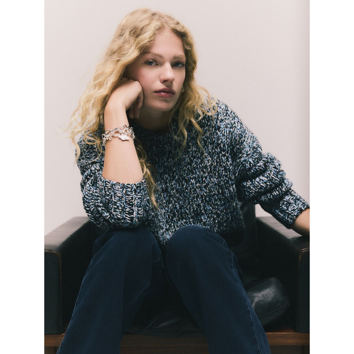 Pull en maille torsadée avec laine bleu multi, NEXT