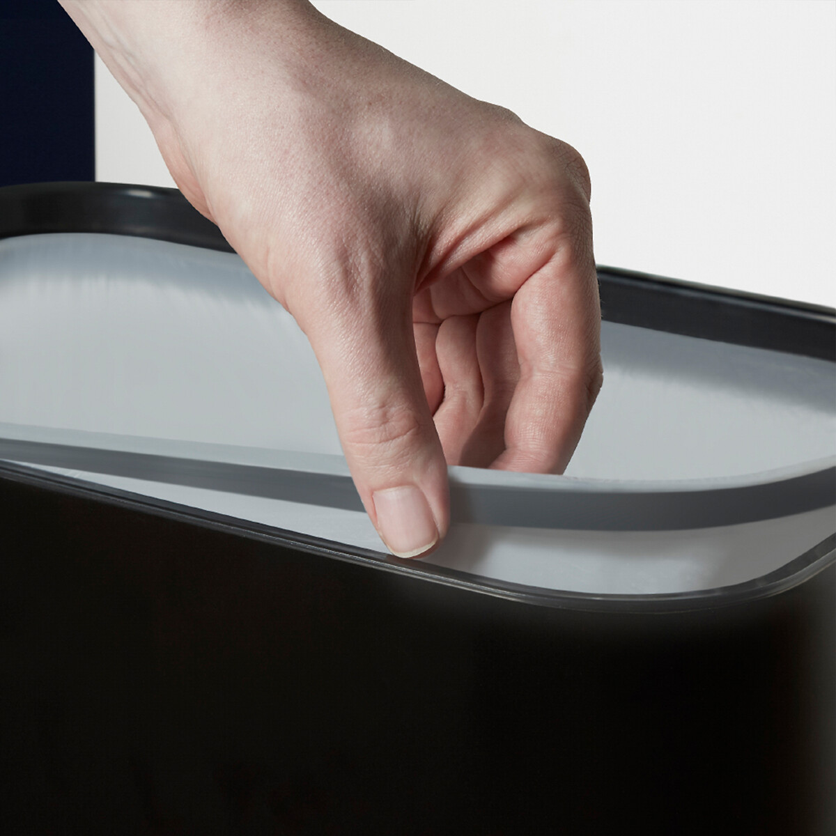 75L Rectangular Sensor Bin black, TOWER