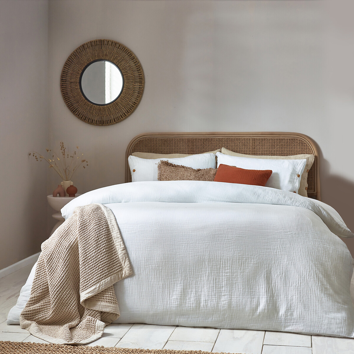 Lark Muslin Cotton Duvet Cover and Pillowcase Set white, YARD
