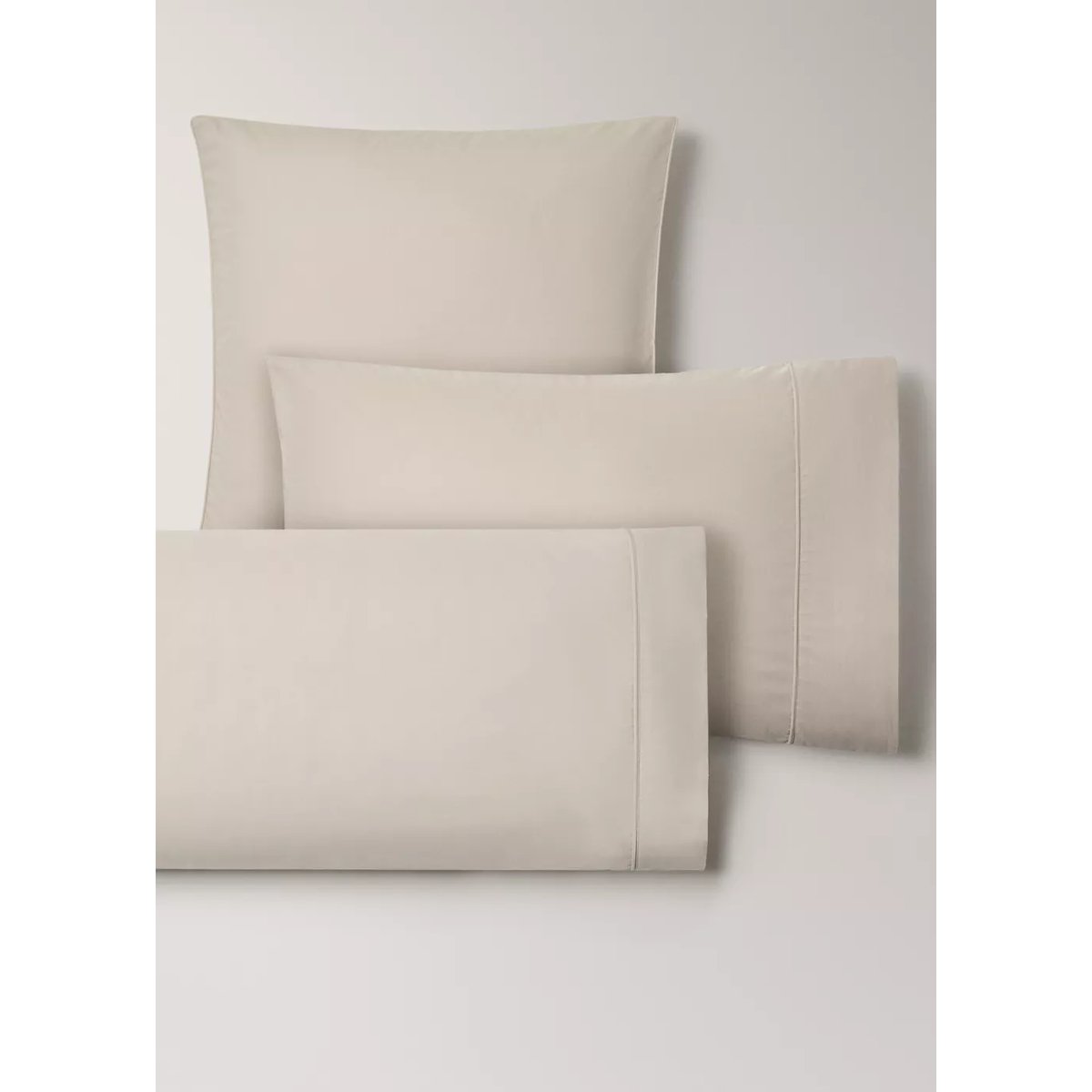 Deux taies d'oreiller percale de coton 500 fils finition passepoilée 50x75 cm sable, MANGO HOME