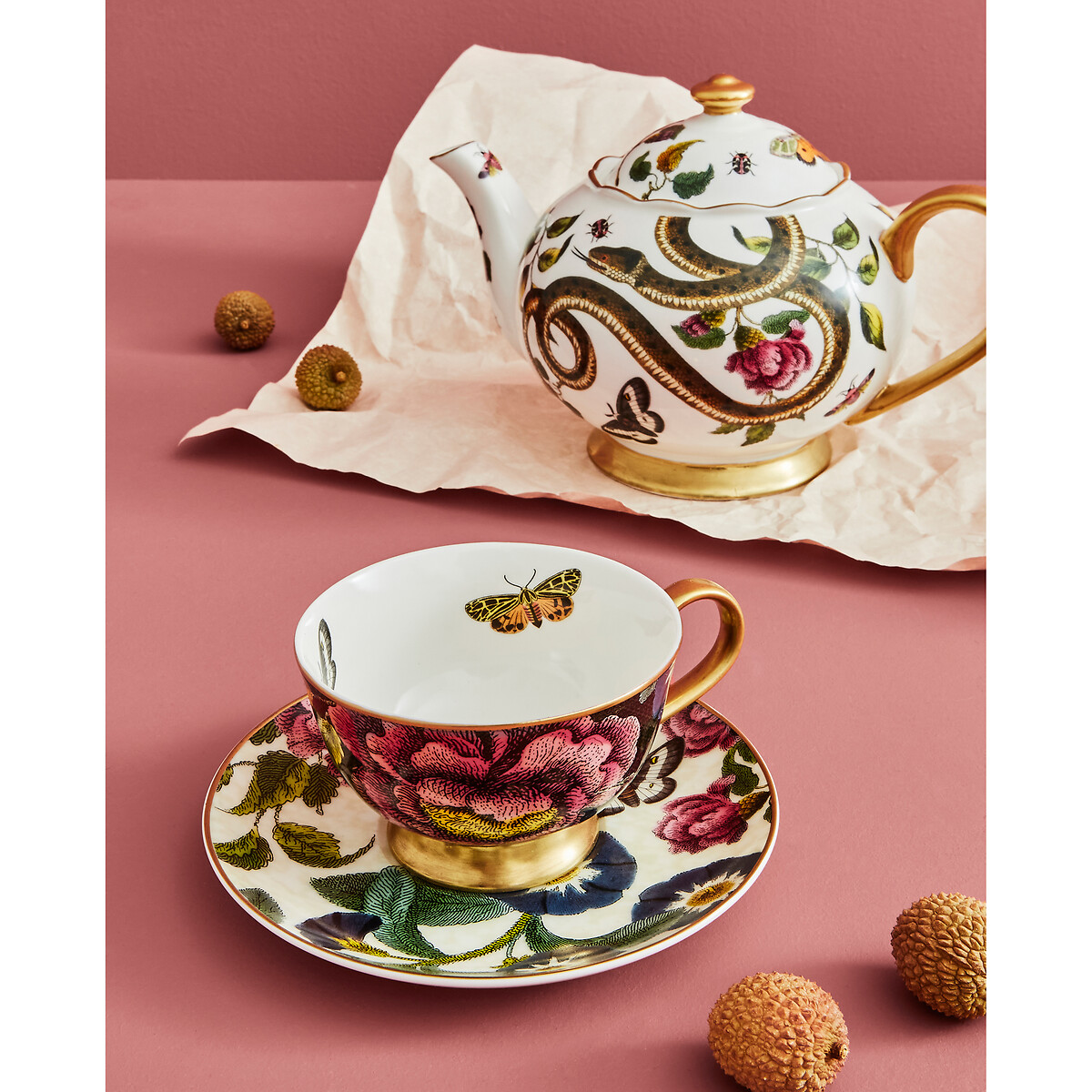 Creatures of Curiosity Dark Teacup & Saucer multi-coloured, SPODE