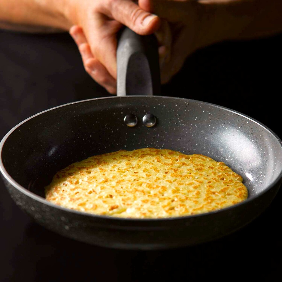 32cm Cerastone Forged Fry Pan with grey, TOWER