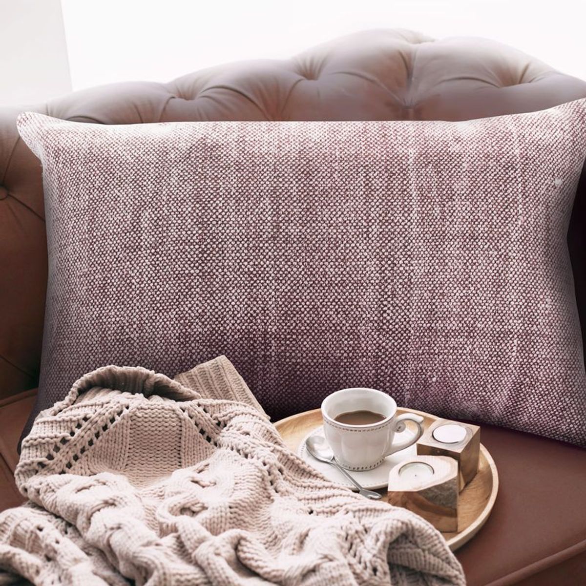 Coussin et   VINTAGE USED rose poudré, THE DECO FACTORY