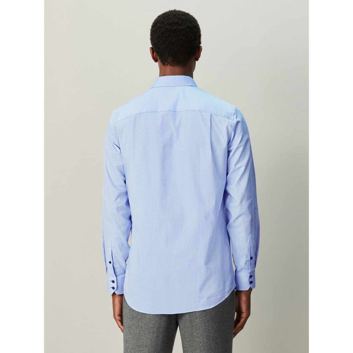 Chemise slim habillée en coton à liseré bleu, NEXT