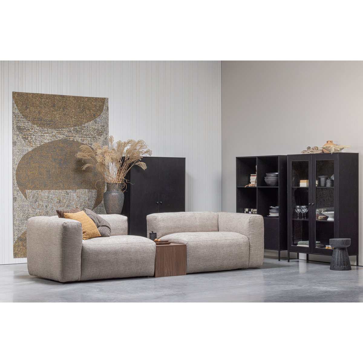 Vitrine basse 2 portes en pin et verre XAM noir, WOOOD
