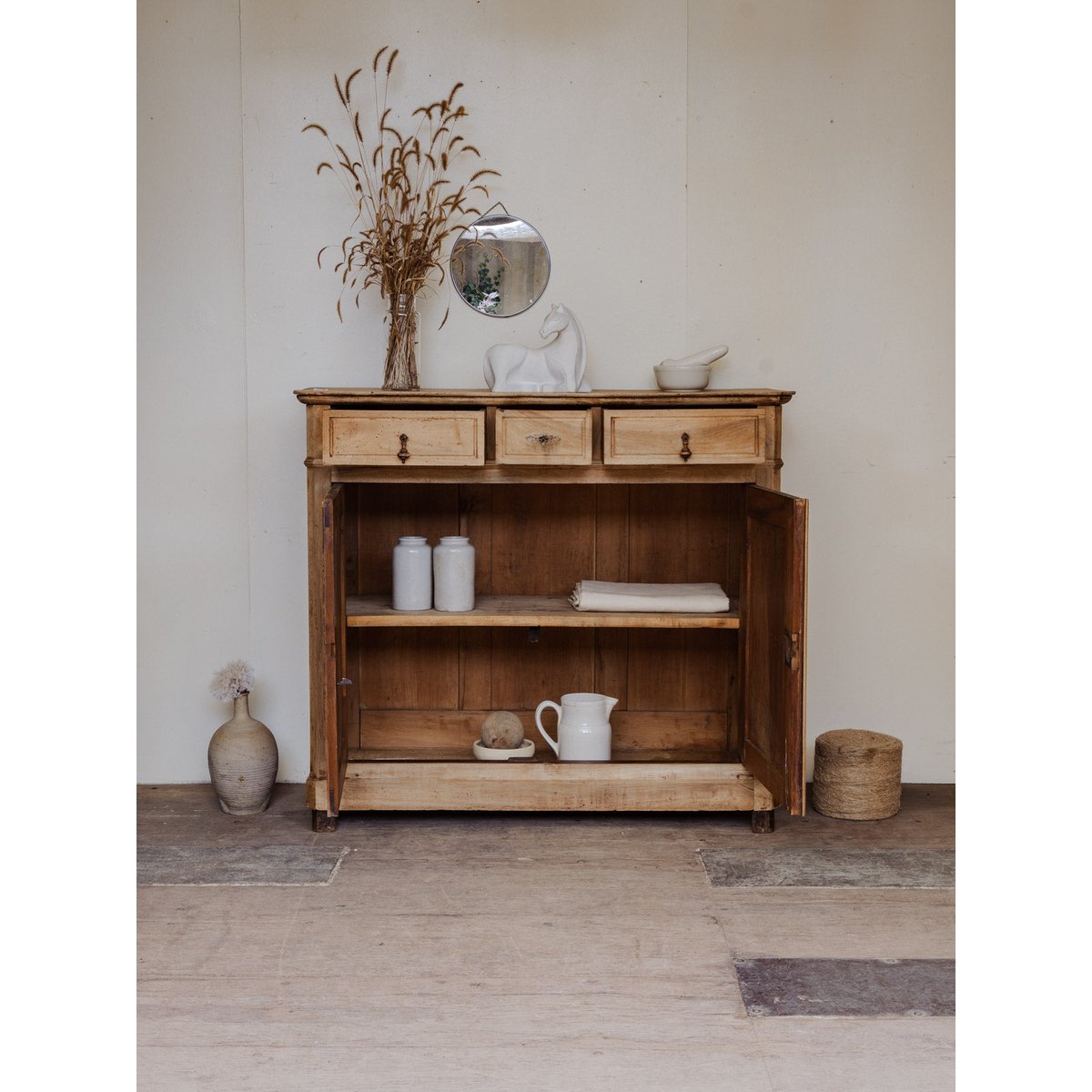 Buffet Louis-Philippe en bois Gilbert N°1574 - Bon état bois clair, DEBONGOUT