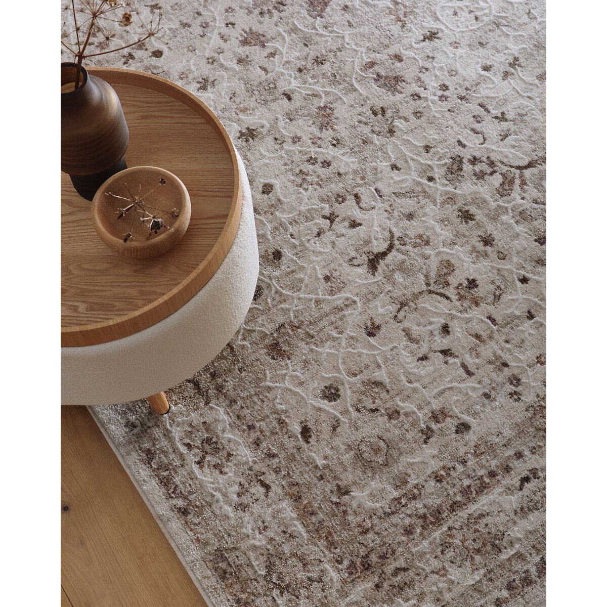Opulent Aurelia Antique Style Rug cream, ORIGIN