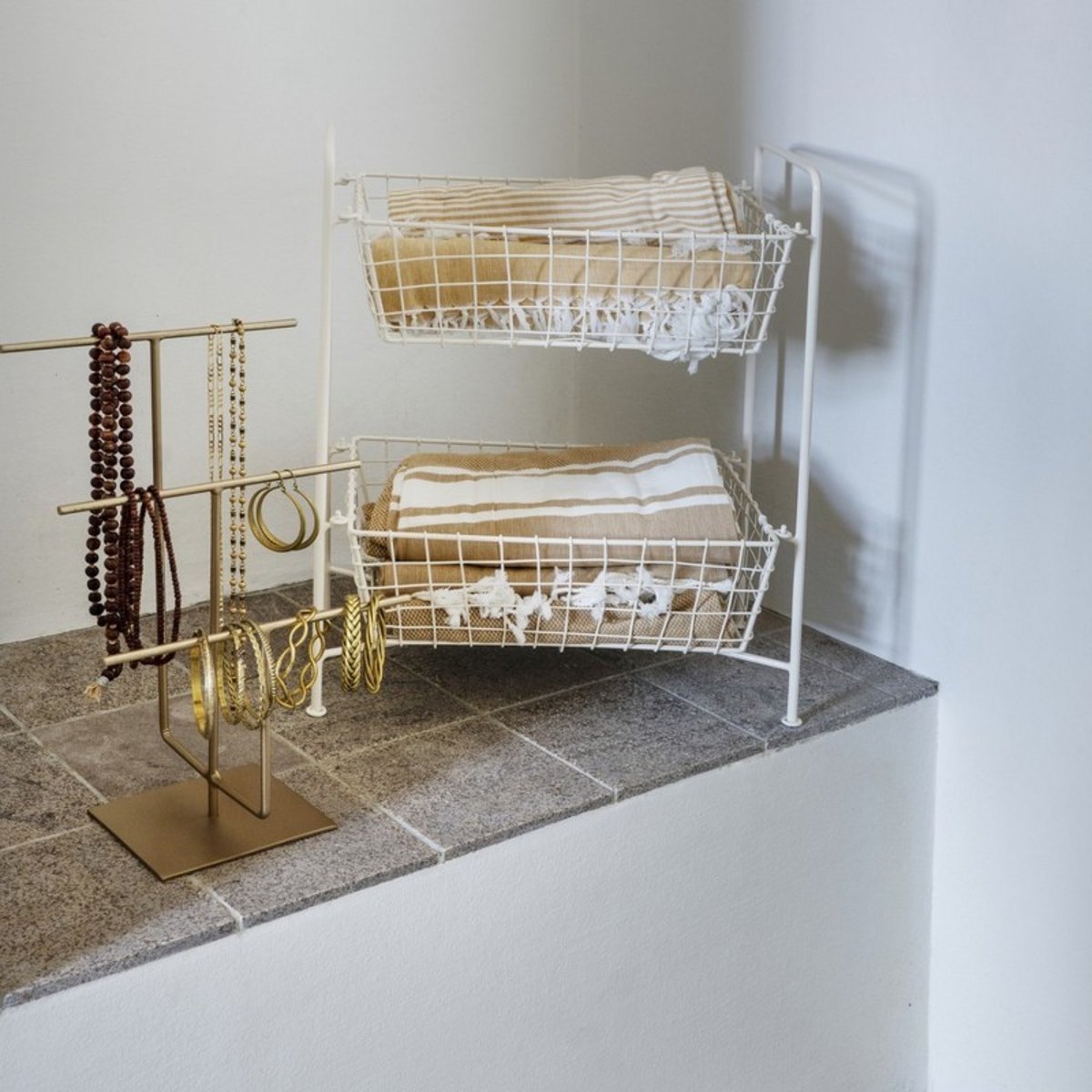 Etagère paniers rangement métal blanc, MADAM STOLTZ