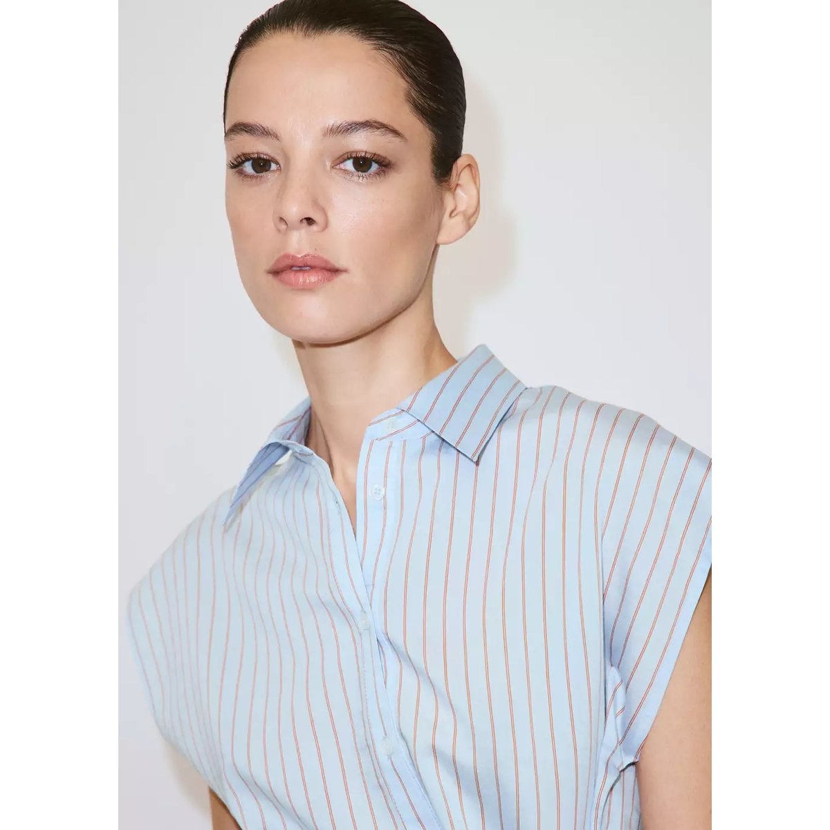 Chemise en lyocell à rayures détail nœud bleu ciel, MANGO