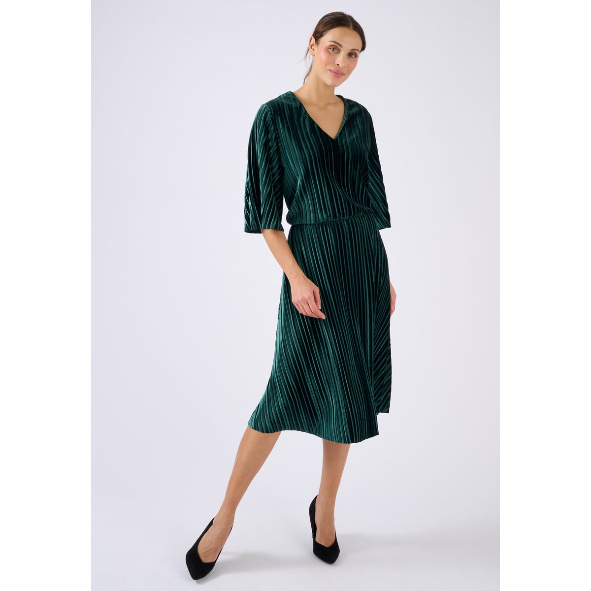 Robe en velours plissé satiné + ceinture vert, DAMART