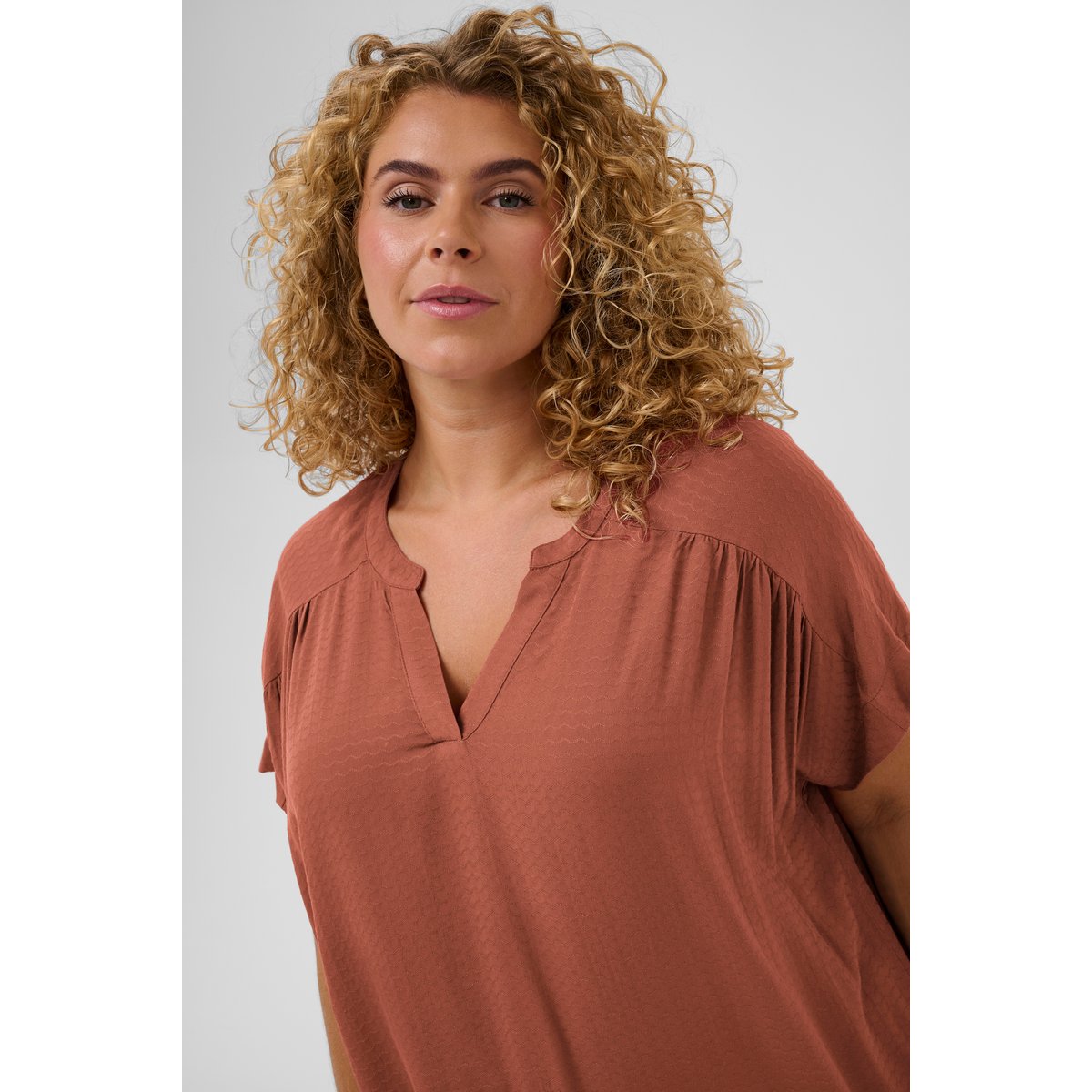 Blouse à manches courtes orange henna, KAFFE CURVE