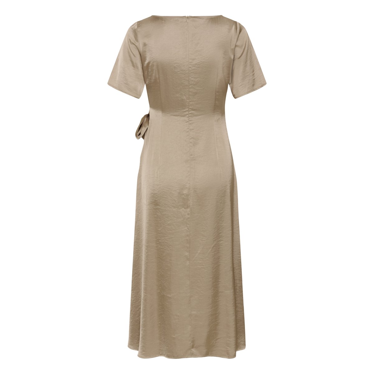 Robe marron falcon, CULTURE