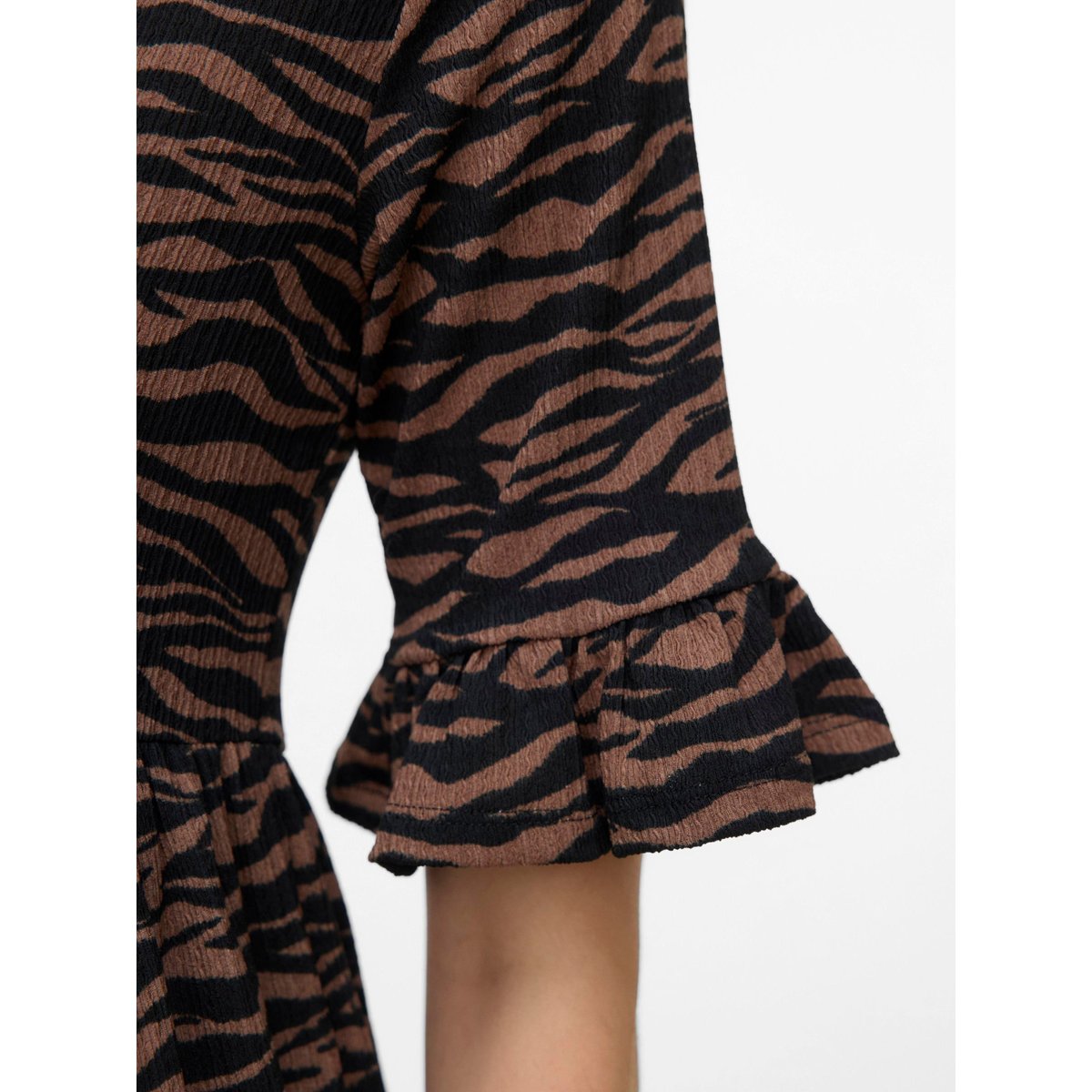 Robe deep taupe, MAMA LICIOUS