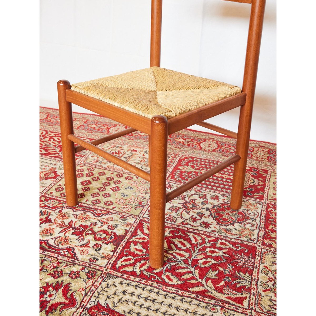 Lot de 6 chaises en bois ocre Claude N°1434 - Bon état bois foncé, DEBONGOUT