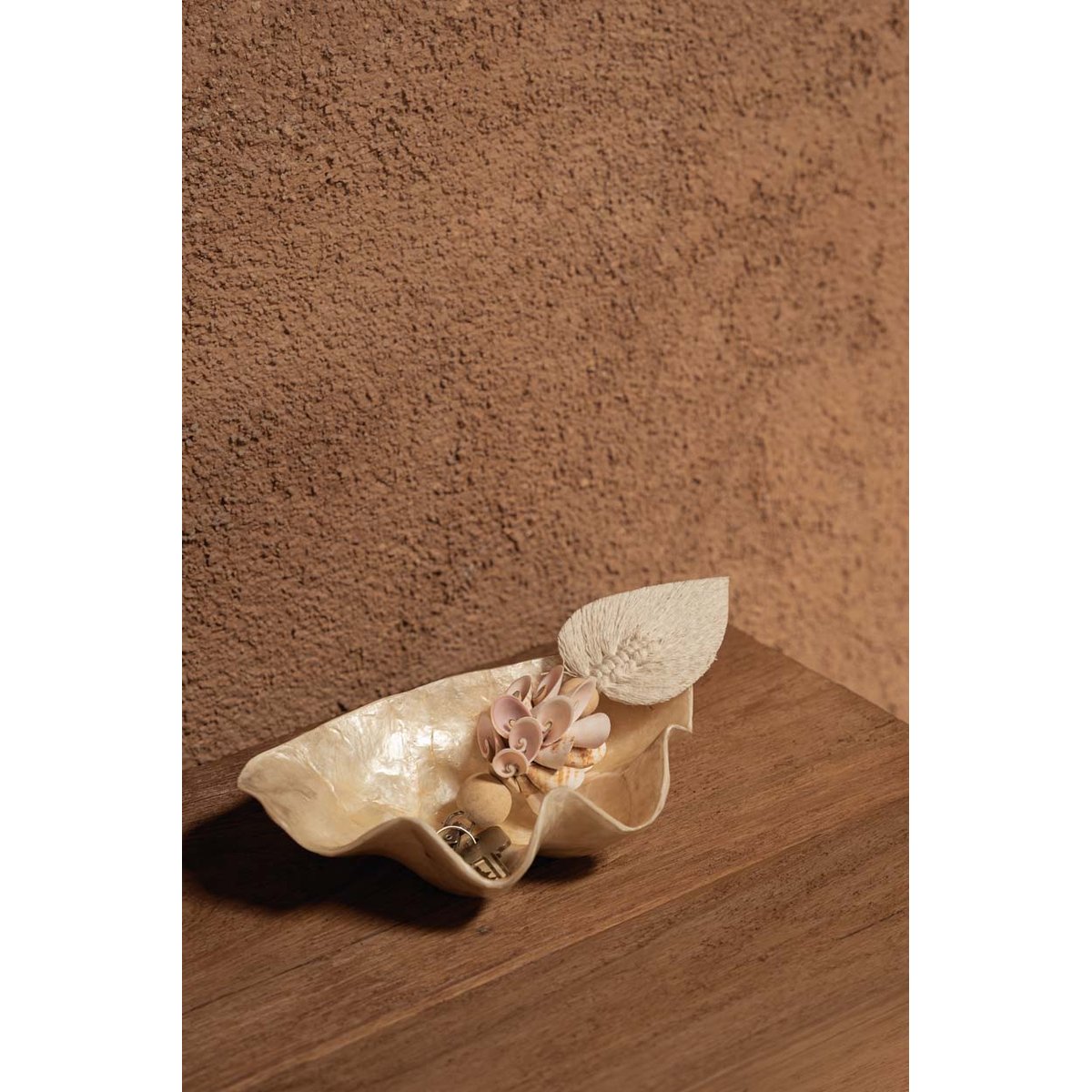 Porte-savon en coquillage MOTHER OF PEARL blanc, BAZAR BIZAR