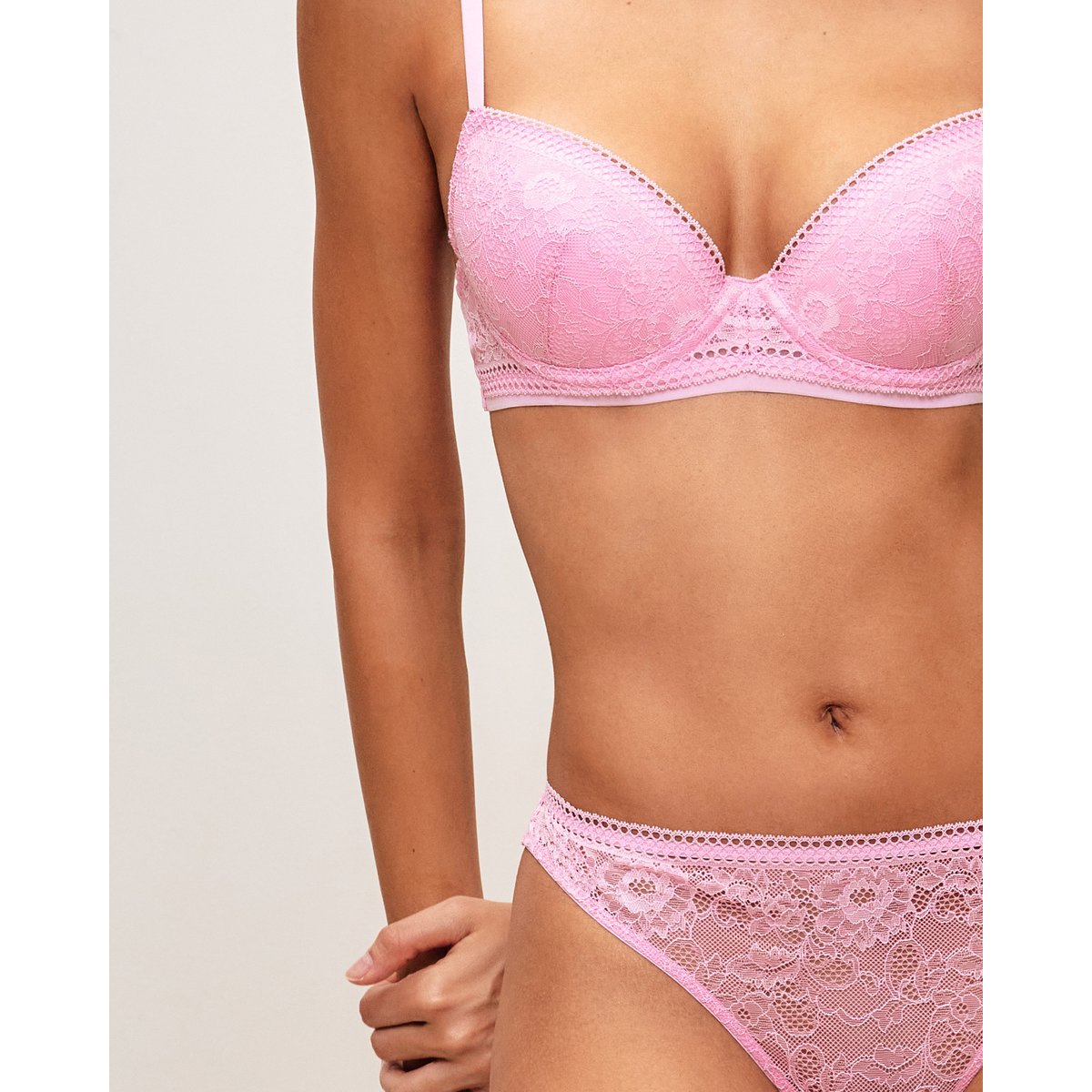 Soutien-gorge ampliforme en dentelle florale NEW REVOLTIZ rose, UNDIZ