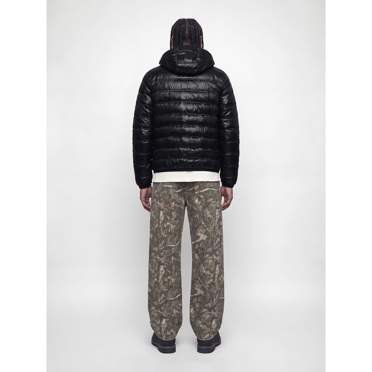 Blusão brilhante com capuz preto , JACK & JONES