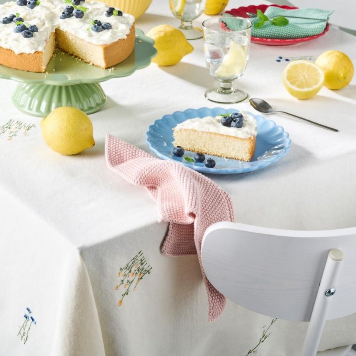 Nappe carrée coton broderie fleurs  FLORA multicolore, IB LAURSEN