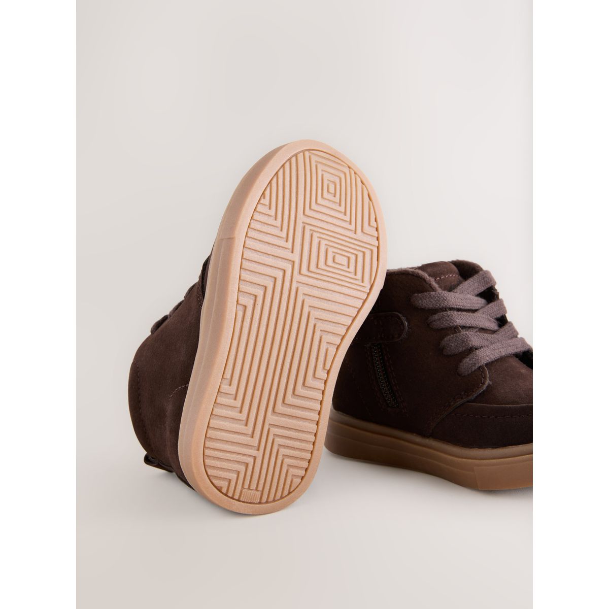 Bottines chukka avec doublure chaude marron chocolat, NEXT