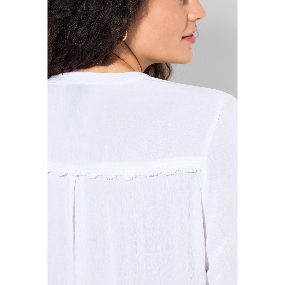 Chemisier évasé avec broderies blanc cassé, ULLA POPKEN
