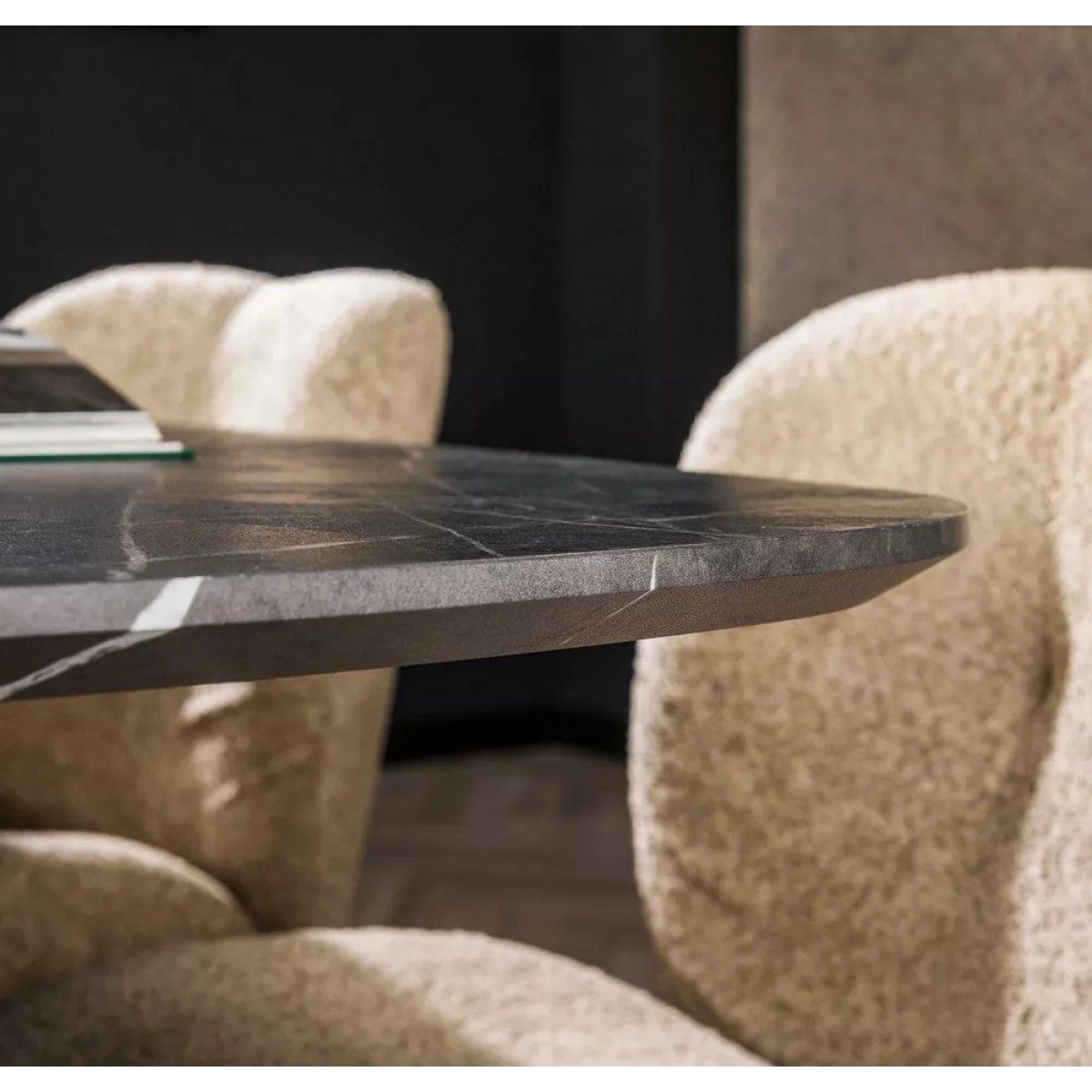Table de repas ovale effet marbre - ROCK noir, MATHI DESIGN