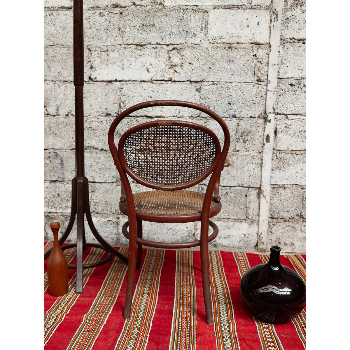 Fauteuil en cannage Ernest N°1501 - Bon état marron, DEBONGOUT