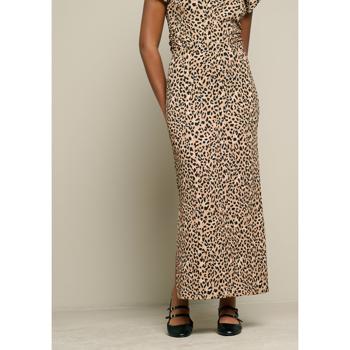 Jupe droite gaufrée imprimé léopard camel beige, LOLALIZA