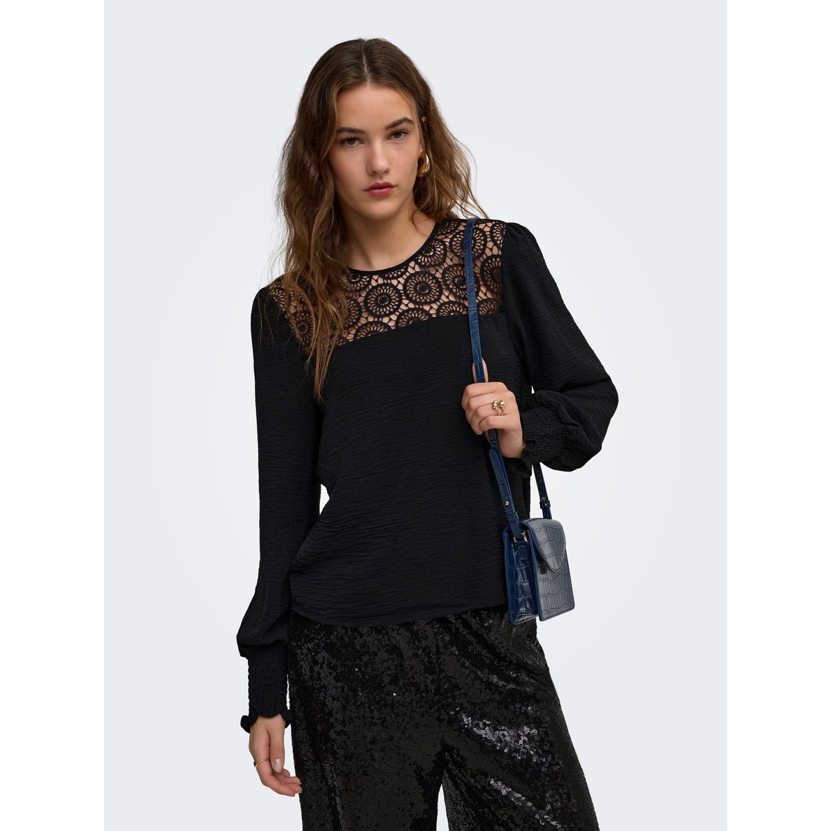 Top black 1, ONLY