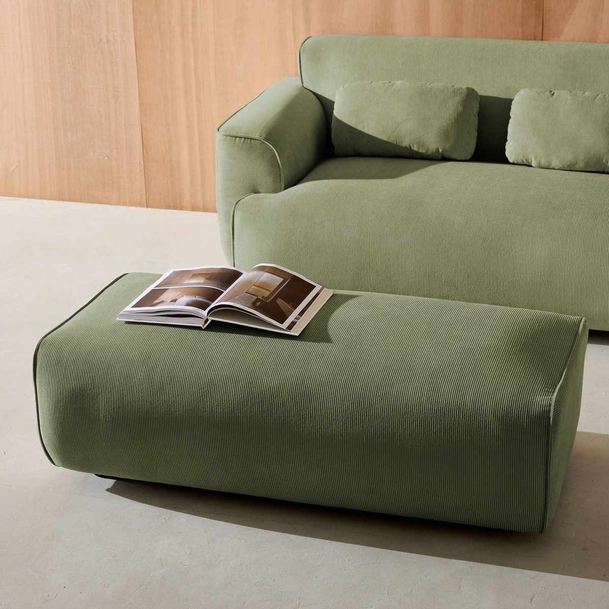 Pouf, repose-pieds pour canapé d'angle 3 places Wallas velours côtelé WALLAS vert, SWEEEK