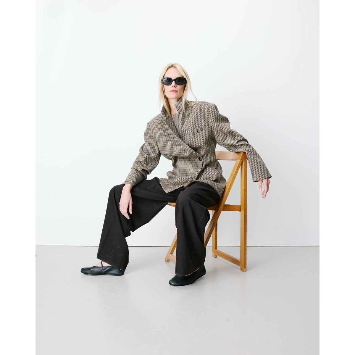 Blazer cintré croisé pied-de-poule beige Almond beige, GRACE AND MILA