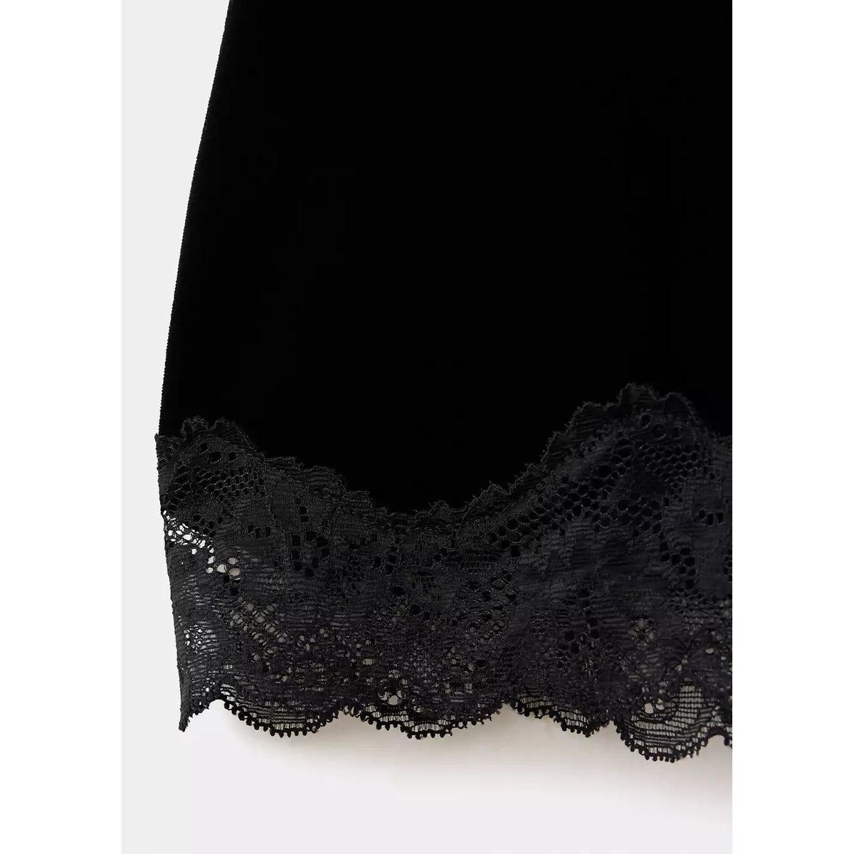 Jupe en velours à finition lingerie sur le bas noir, MANGO