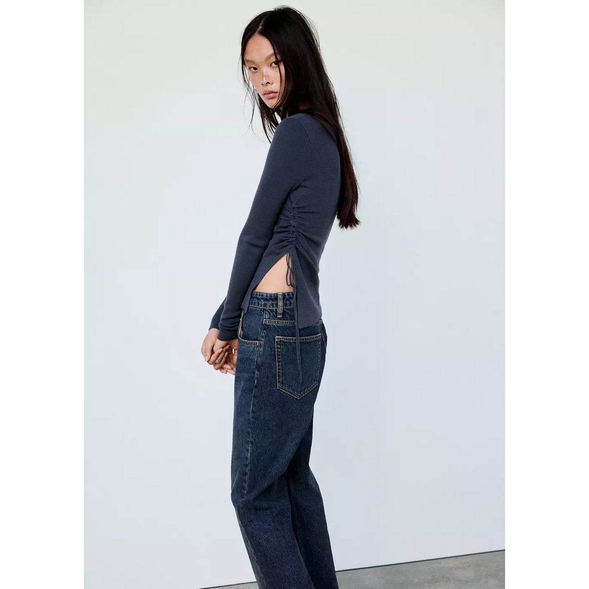 Pull en maille fine froncé bleu pétrole, MANGO
